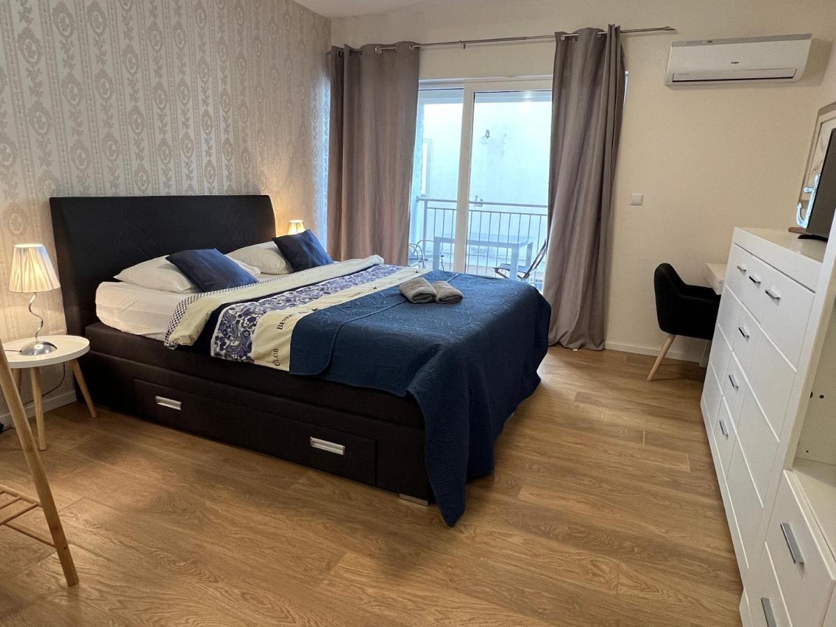 Studio Apartment Marina Mel 诺维·维诺多尔斯基 外观 照片