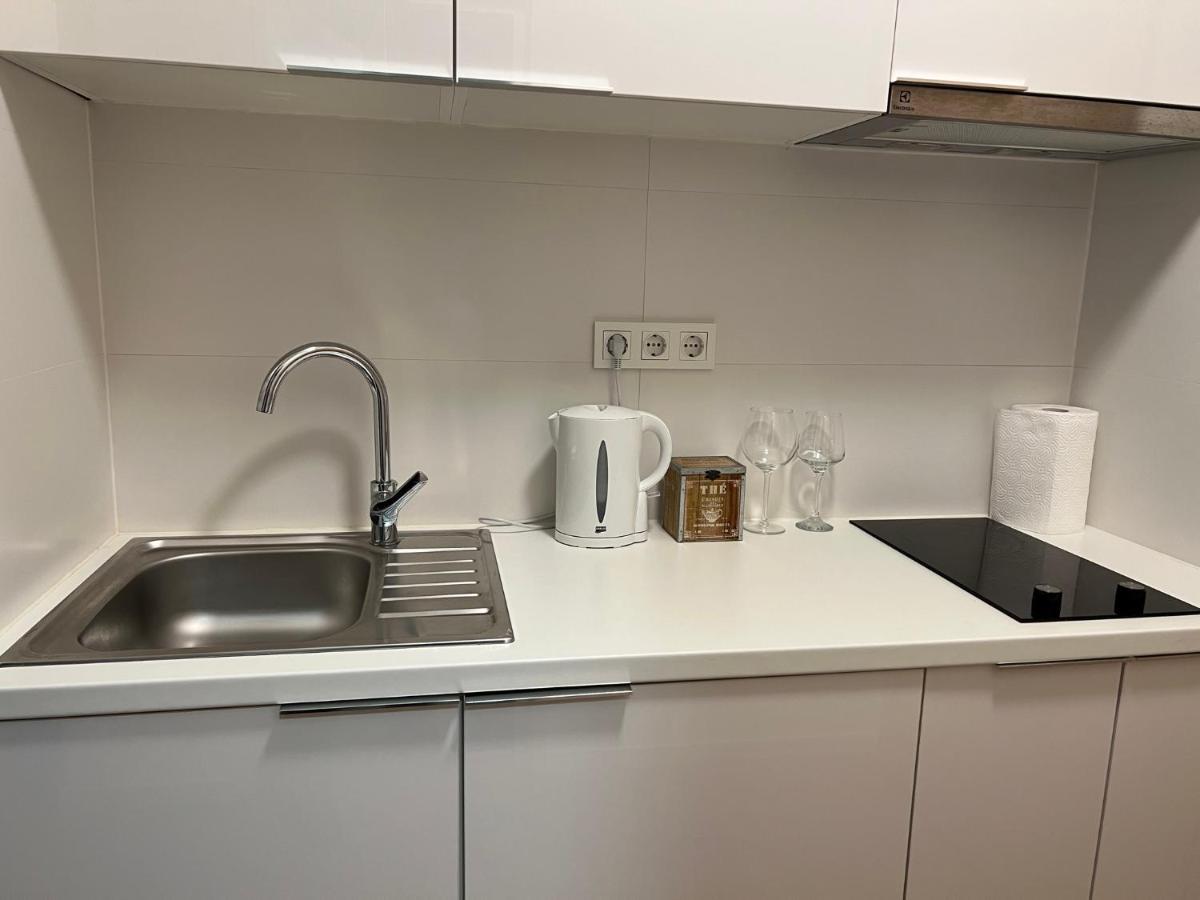 Studio Apartment Marina Mel 诺维·维诺多尔斯基 外观 照片