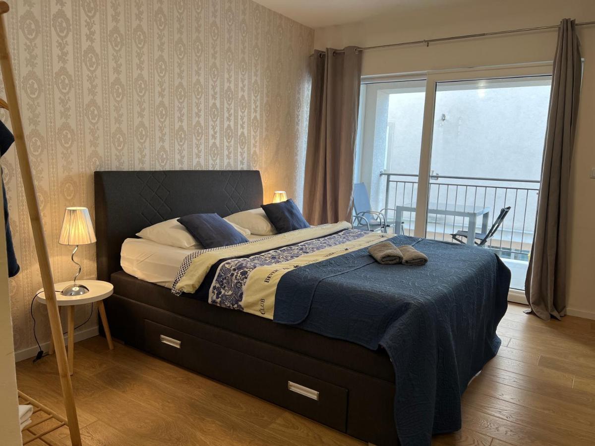 Studio Apartment Marina Mel 诺维·维诺多尔斯基 外观 照片