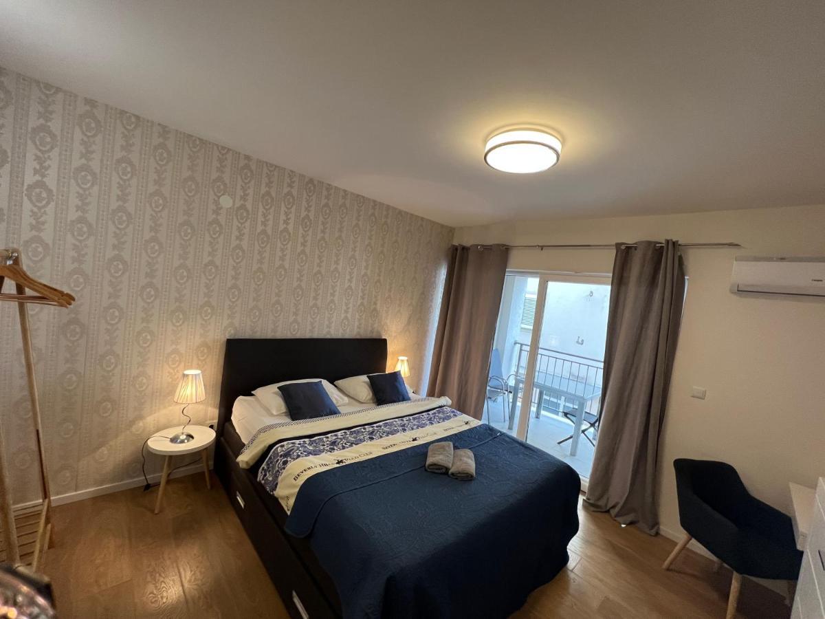 Studio Apartment Marina Mel 诺维·维诺多尔斯基 外观 照片