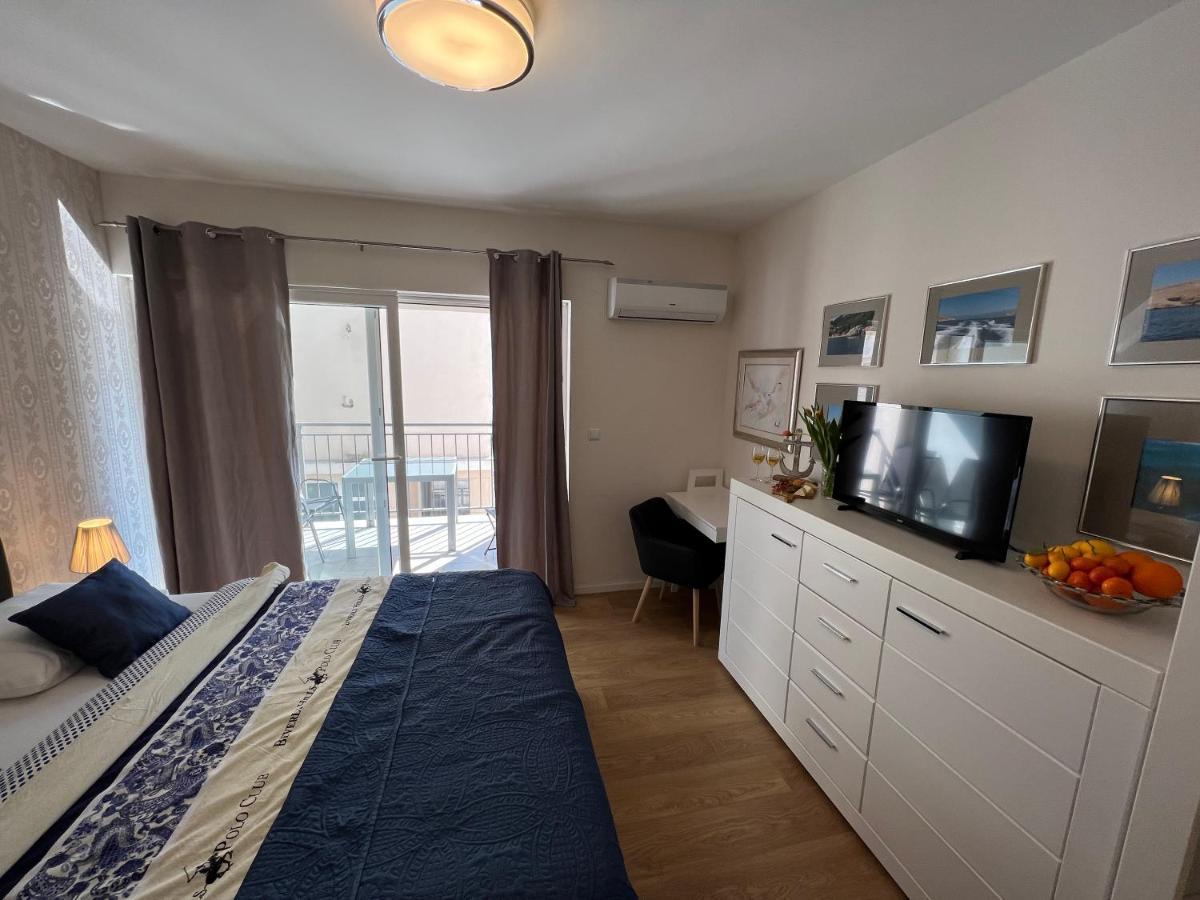 Studio Apartment Marina Mel 诺维·维诺多尔斯基 外观 照片